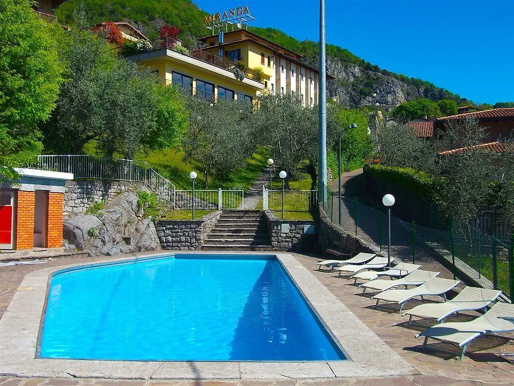 Hotel Miranda Riva di Solto