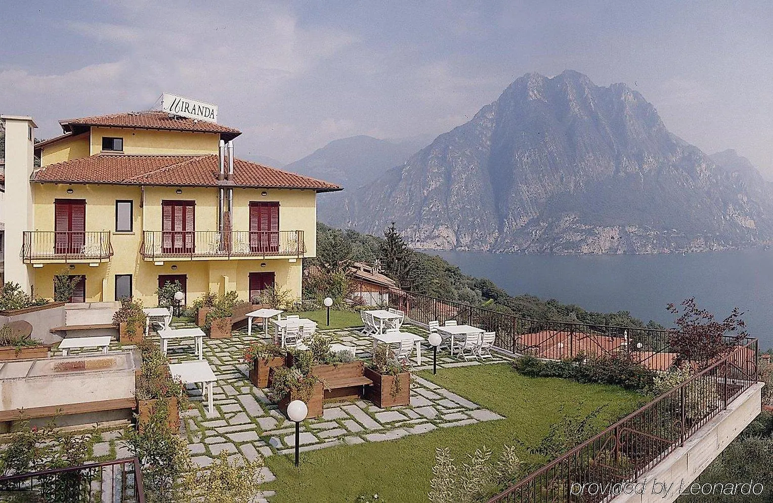 Hotel Miranda Riva di Solto