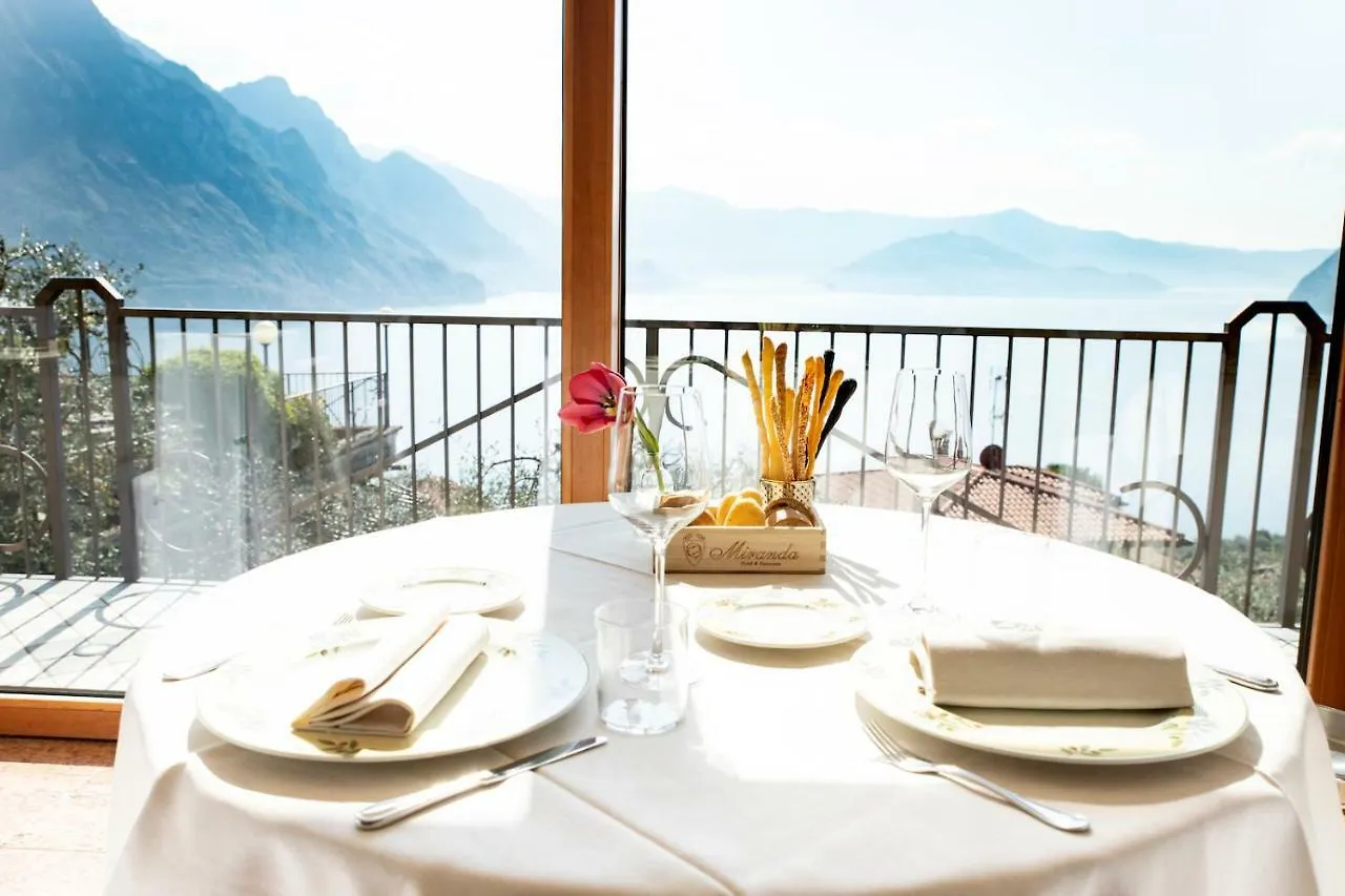 Hotel Miranda Riva di Solto